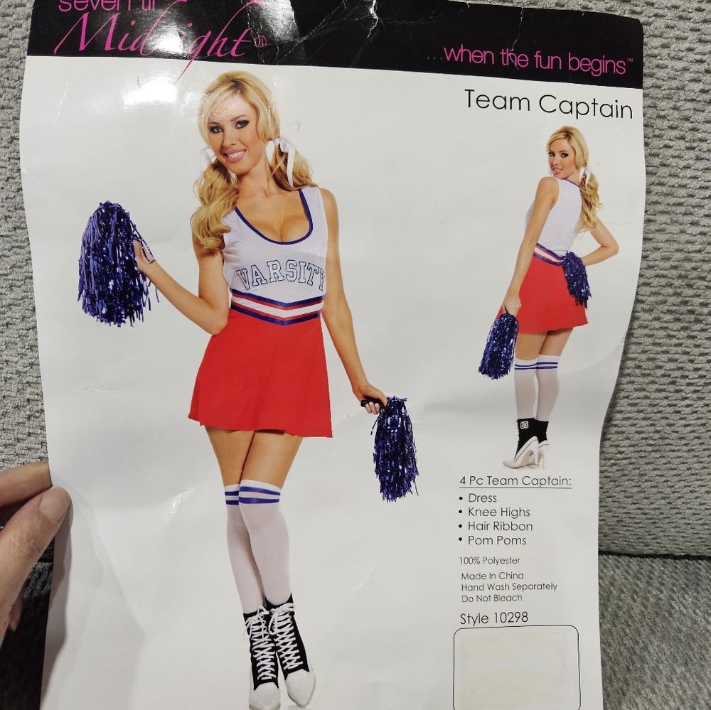 Cheerleader Halloween Costume: Dress + Pompoms, Small